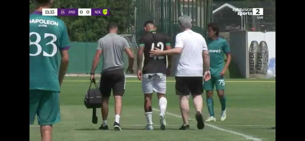 «Συναγερμός» για Καμπρέρα - τραυματίστηκε στο φιλικό με Άντερλεχτ thumb