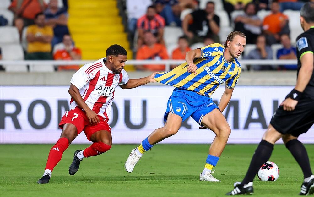 LIVE: ΑΠΟΕΛ - Νέα Σαλαμίνα 1-0 thumb