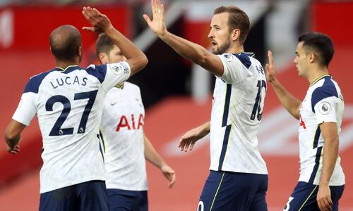 Εξάρα της Τότεναμ επί της Μάντσεστερ Γιουνάιτεντ thumb