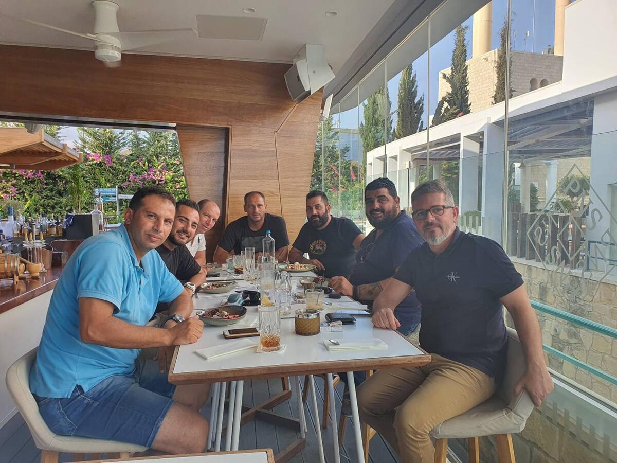 Γευμάτισαν διοίκηση και προπονητική ομάδα thumb
