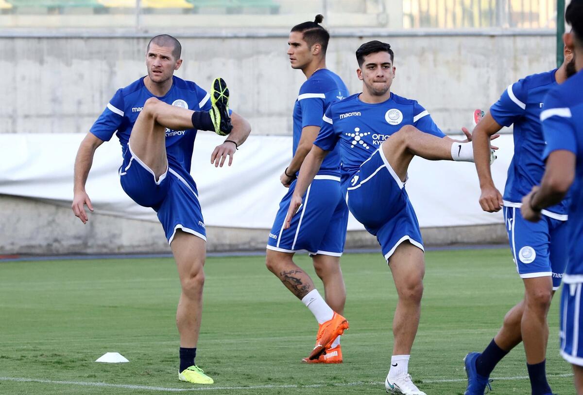 Ντεμπούτο για τέσσερις thumb