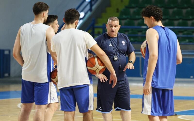 Πρώτη συγκέντρωση για τους διεθνείς ενόψει του Παγκοσμίου Κυπέλλου το 2027 thumb