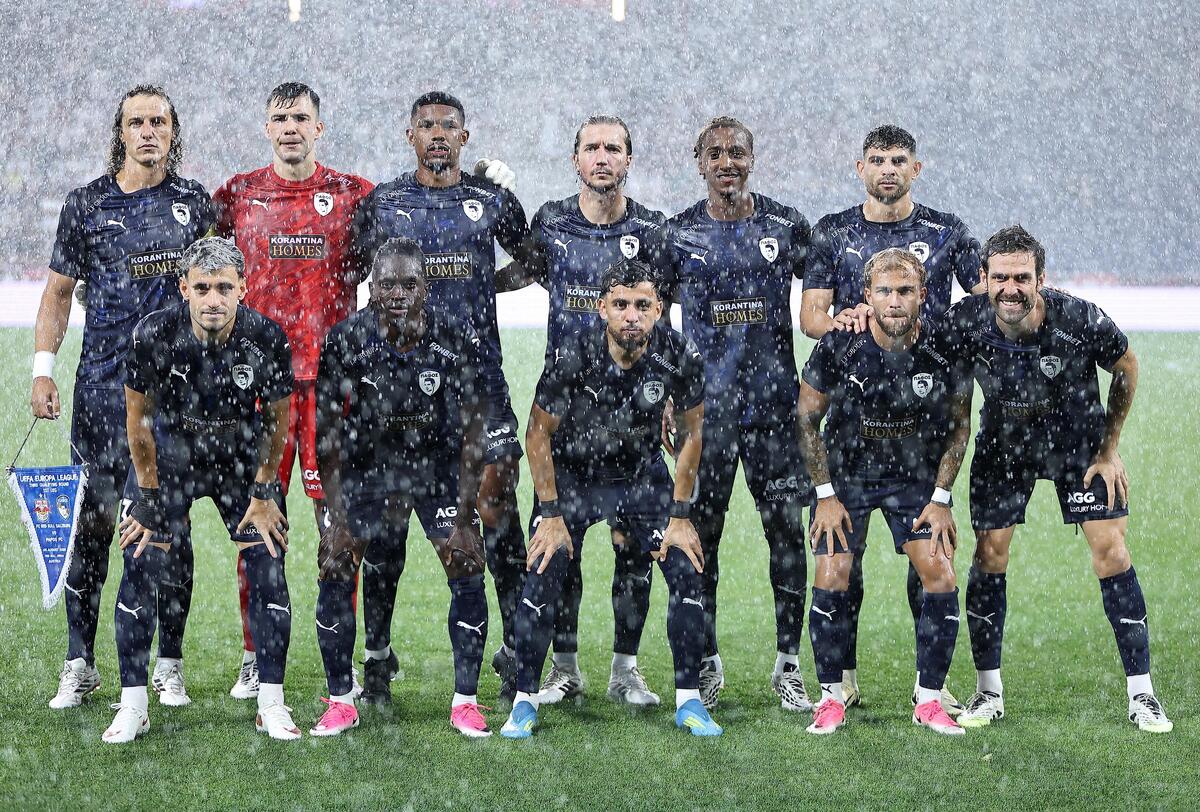 Πάφος FC: Με φόντο τη νέα «γαλάζια» ανατροπή thumb
