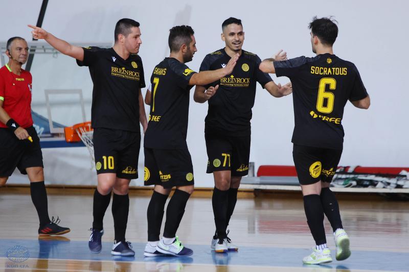 Futsal: Διπλό κορυφής η ΑΕΛ - Νίκη και για ΑΠΟΕΛ thumb