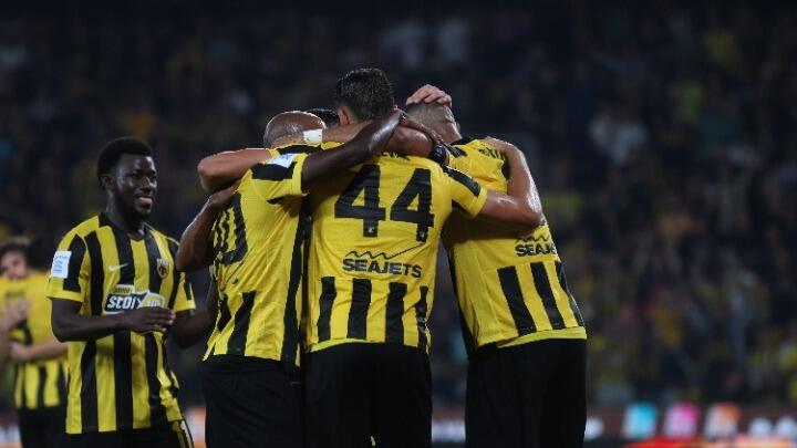 H AEK ταξίδεψε με τρένο απ’ το Λονδίνο στο Μάντσεστερ thumb