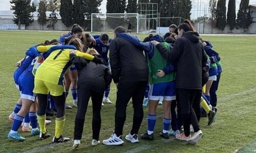 Προπονητικό καμπ Εθνικής Κορασίδων στο Πελένδρι thumb