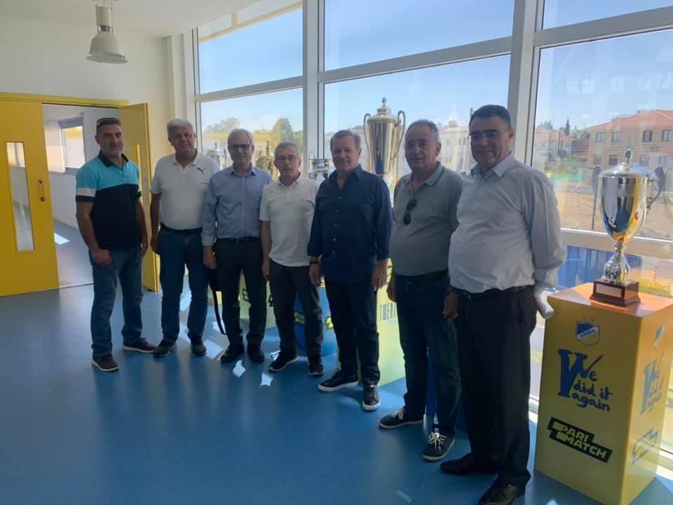 Προεδρική πρόσκληση στις παλιές δόξες του ΑΠΟΕΛ thumb