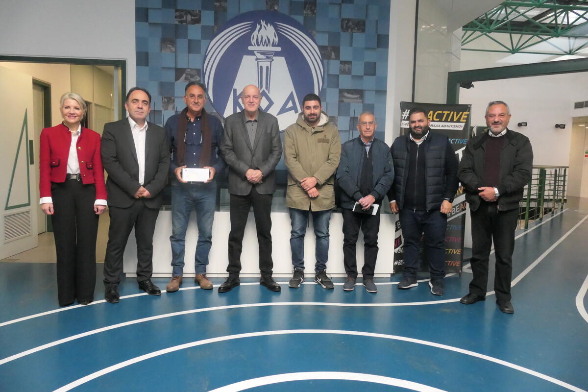 Επίδοση επιταγών στις θρησκευτικές ομάδες από τον ΚΟΑ thumb