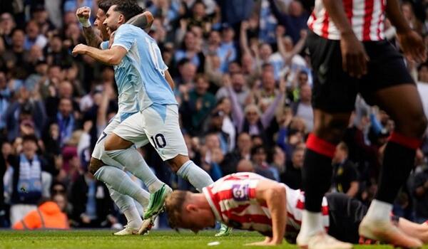 Premier League: Πεντάρα κορυφής για την απόλυτη Σίτι, διπλό-ανάσα για τη Λίβερπουλ! image