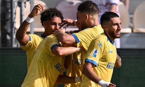Serie A: Προσγείωσε την Κόμο του Δουβίκα η τρομερή Φροζινόνε thumb
