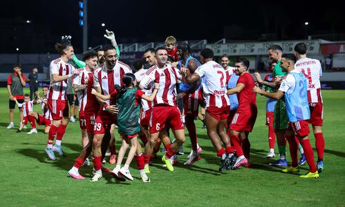 «Κτύπημα» της Νέας Σαλαμίνας μετά τη τριάρα (Βίντεο) thumb