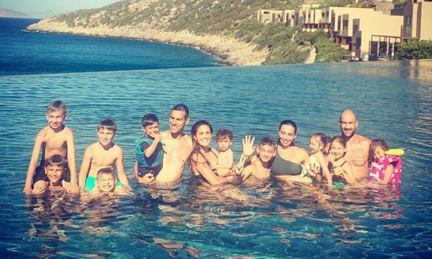 Σπανούλης και Ζήσης: «Μια εικόνα… χίλια παιδιά!» thumb