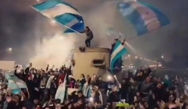 «Κάηκε» το Μπουένος Άιρες στην επιστροφή της Αργεντινής (vid) image