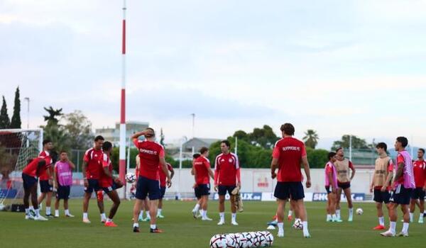 Θέλει να… τριτώσει τις νίκες ο Ολυμπιακός image