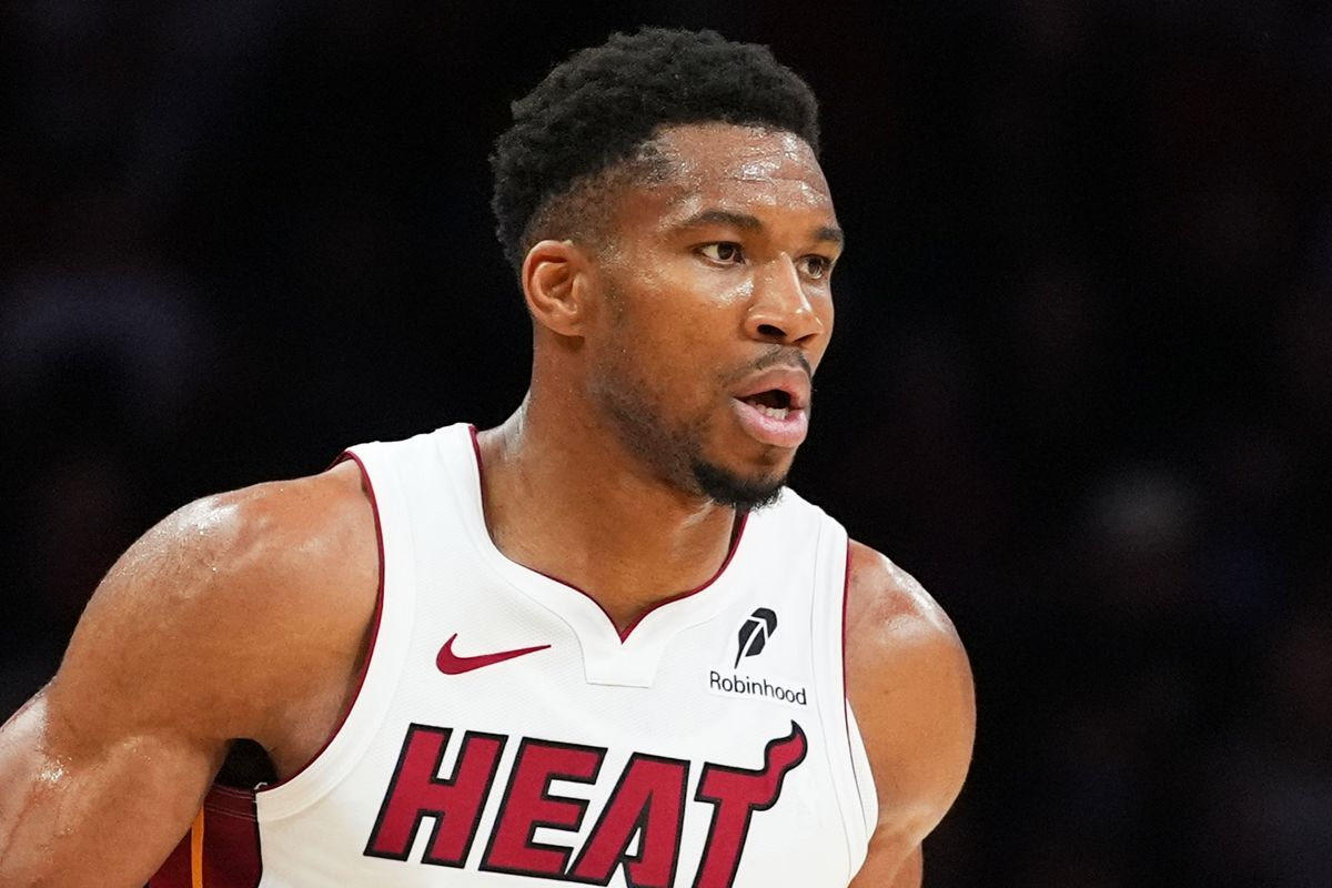 NBA: Βαριά ήττα για τους Χιτ - Εξαιρετικός ο Αντετοκούνμπο (vid) thumb