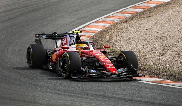 «Εκτροχιάστηκε» η Ferrari -Πώς προκλήθηκαν οι εντάσεις με τους οδηγούς της image