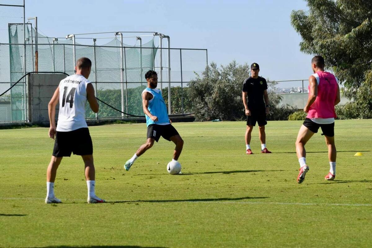 Άρχισε ενόψει Απόλλωνα η ΑΕΚ (pics) thumb