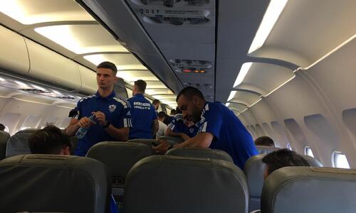 Στην Κύπρο η Ανόρθωση και τώρα μόνο ΑΠΟΕΛ (pics) thumb