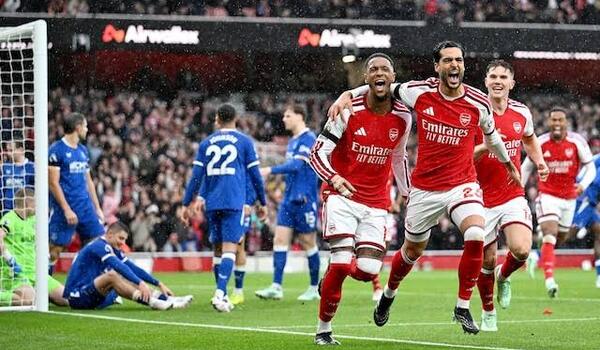 PREMIER LEAGUE: Η Αρσεναλ έπιασε στην κορυφή τη Σίτι image