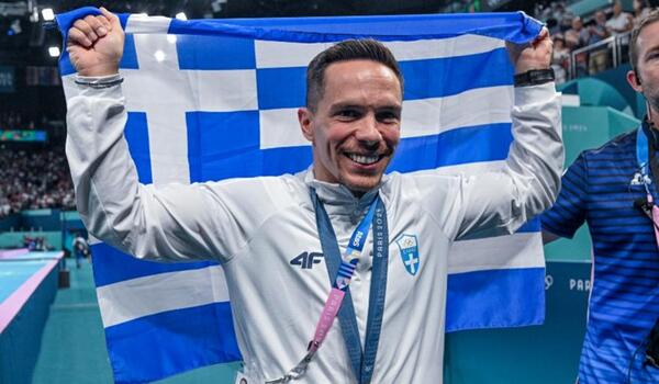 Πετρούνιας: «Θα κάνω καιρό να κατέβω από το βάθρο, θα γίνει όταν το αποφασίσω εγώ»! image