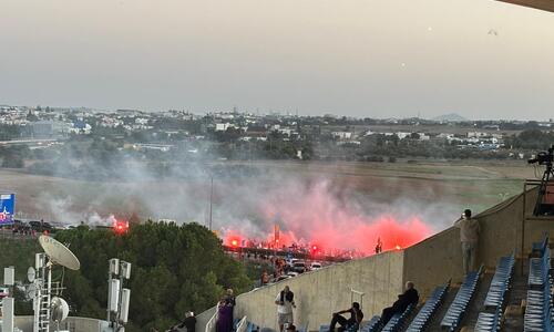 Με πορεία και κορεό πριν από τη σέντρα οι «πορτοκαλί» (vid) thumb