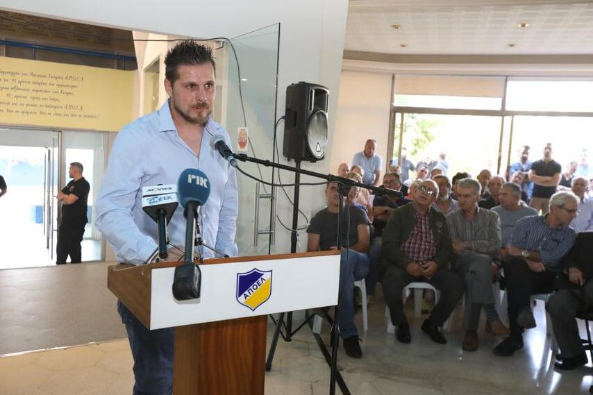Στηρίζει βόλεϊ και πυγμαχία  ΑΠΟΕΛ ο Χάρης  thumb