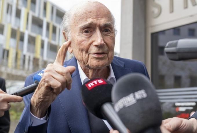 Μπλάτερ κατά FIFA: «Το ποδόσφαιρο ανήκει στον λαό» thumb