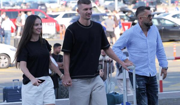 «Πετά» για Κύπρο ο Τανάσε - «Πάω σε μια σημαντική ομάδα, ανυπομονώ να αρχίσω» (pics, vid) image