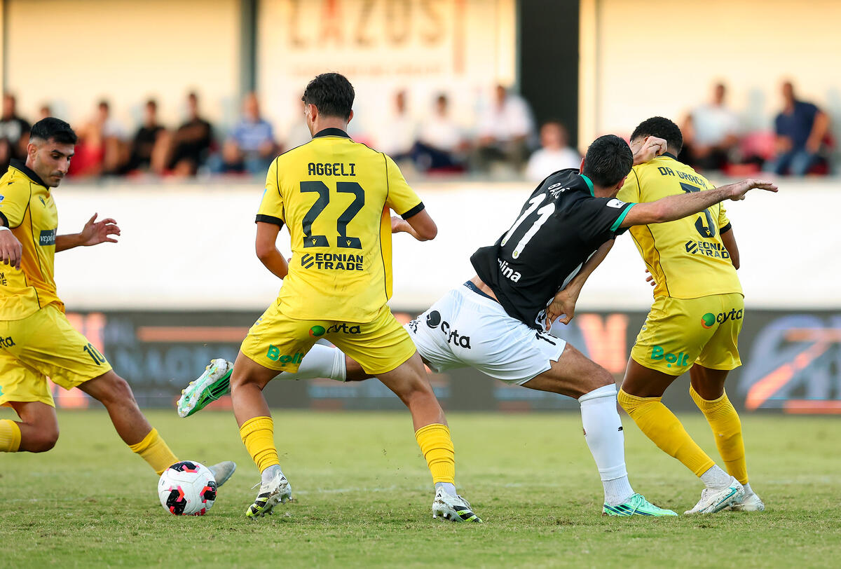 Krasava ΕΝΥ - ΑΕΚ 2-2: Ματσάρα με «Χ»αμένους τους φιλοξενούμενους thumb