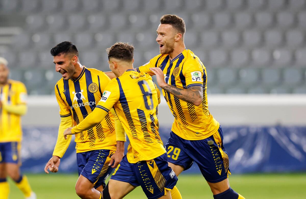 ΑΕΛ-Ολυμπιακός 2-0: Ιστορική νίκη... στη νέα της έδρα thumb