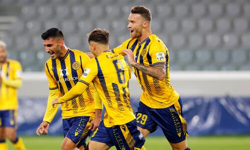 ΑΕΛ-Ολυμπιακός 2-0: Ιστορική νίκη... στη νέα της έδρα thumb