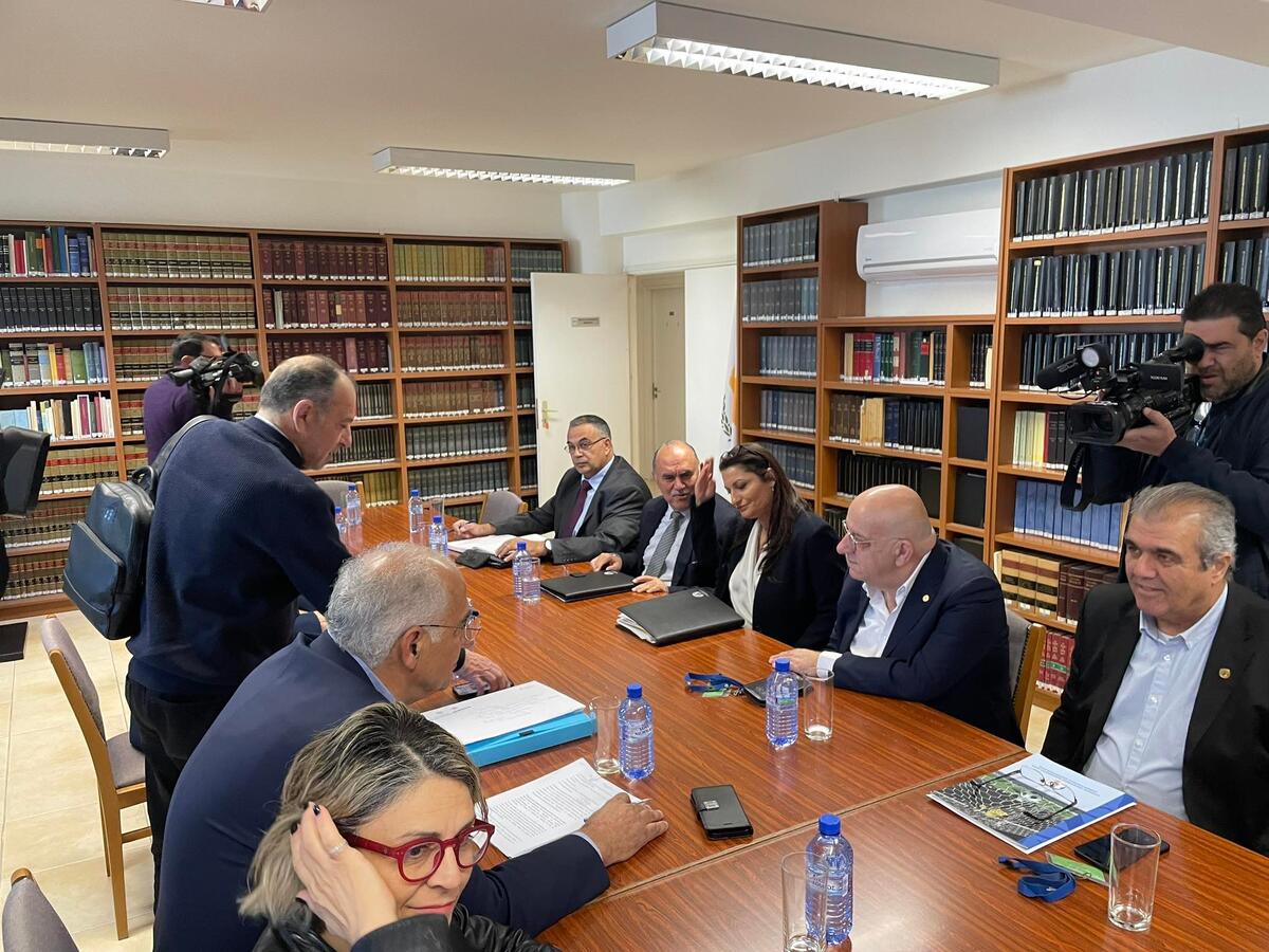 Σ' εξέλιξη η συνάντηση με την Υπουργό Δικαιοσύνης για τα θέματα βίας (φωτογραφίες) thumb