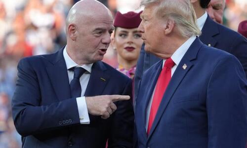 New York Post: Ο Ινφαντίνο παρακαλεί τον Τραμπ για να σώσει τη θέση του! thumb