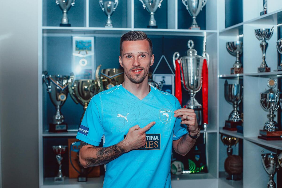 Μεσοεπιθετική ενίσχυση με Mislav Oršić για την Πάφο FC thumb