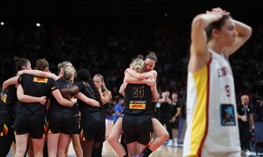 Back-to-back τρόπαιο το Βέλγιο, με φινάλε βγαλμένο από σενάριο ταινίας  thumb
