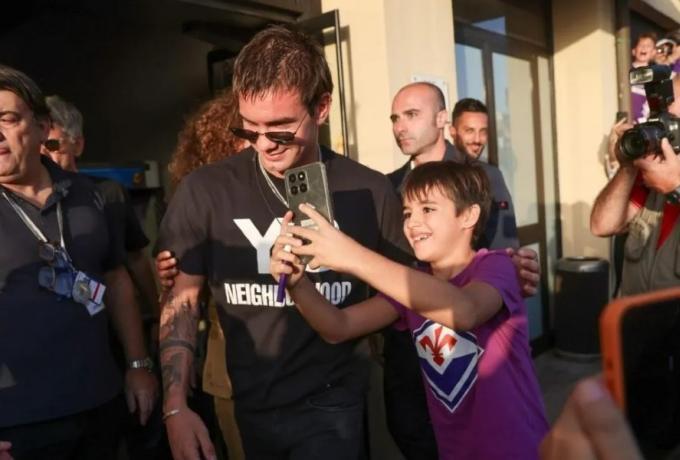 «Γκρέμισαν» τη Φλωρεντία στην υποδοχή του Μασταντουόνο! (vid) thumb