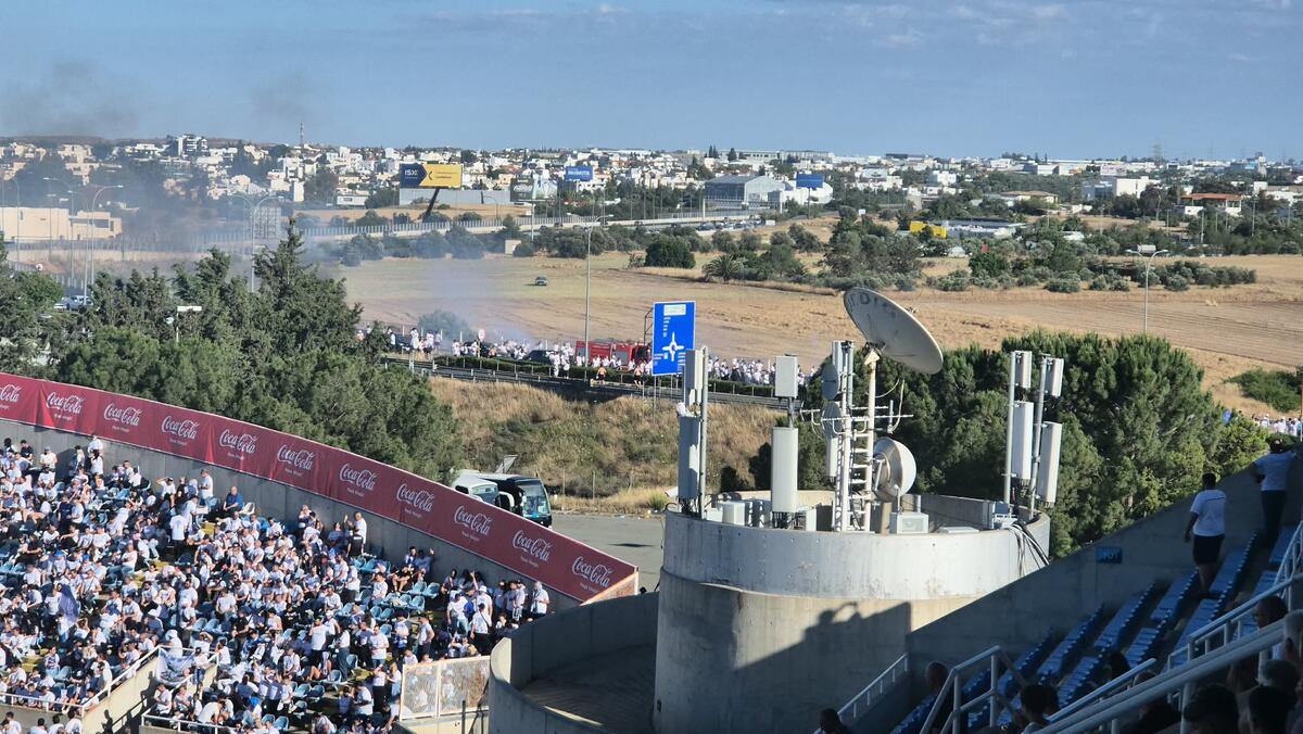 Τελικός Κυπέλλου: Γυναίκα πυροσβέστης δέχθηκε προσβλητικά σχόλια - Αντίδραση από τον ΣΥ.ΠΥ.Κ thumb