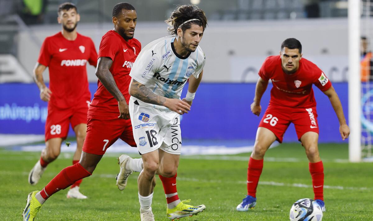 Απόλλων-Νέα Σαλαμίνα 2-0: Ζεστές μηχανές οι μεν, σβηστές οι δε  thumb