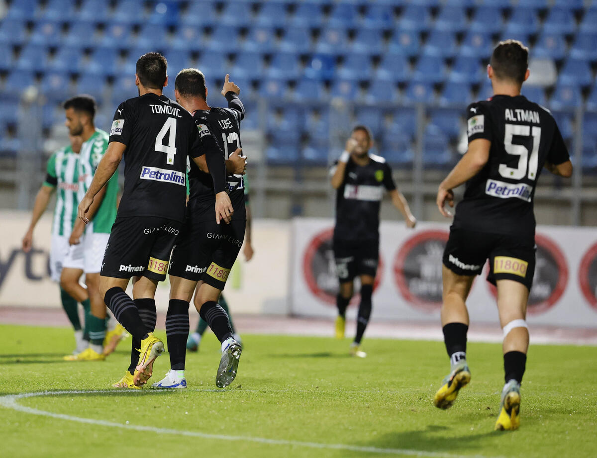Ακρίτας-ΑΕΚ 1-2: Διπλό με «σερβιτόρο» τον Γκιούρτσο! thumb
