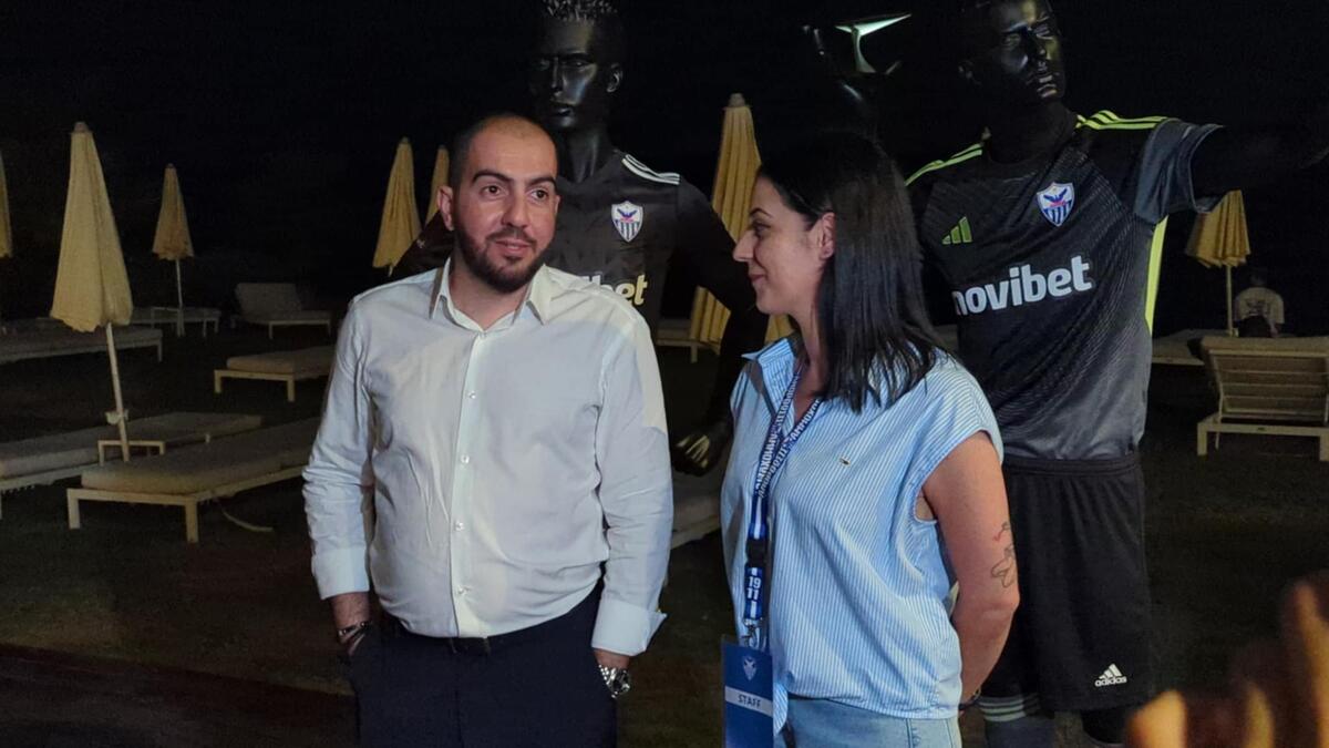 «Ελάχιστες οι ώρες που κοιμόμαστε, ξυπνάμε με άγχος» (βίντεο) thumb