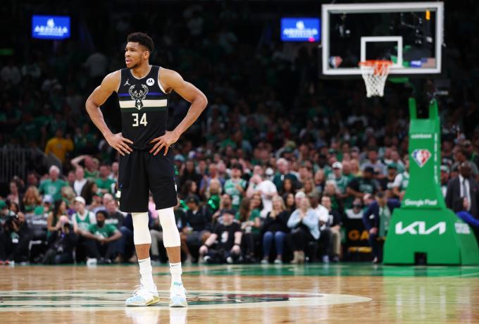 Το ιστορικό επίτευγμα του Γιάννη στη σειρά με τους Σέλτικς (pic) thumb