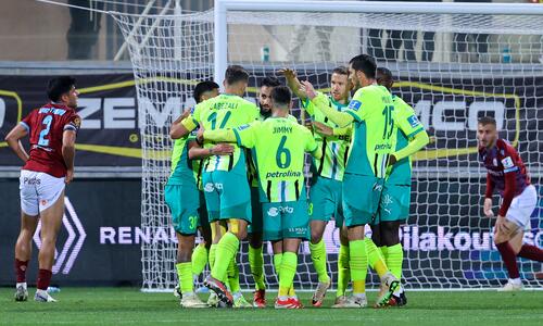ΑΕΚ - ΕΝΠ 4-1: Με... γκάζια από την αρχή, «καθάρισε» τους βυσσινί thumb