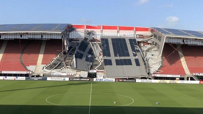 Όταν κατέρρευσε η οροφή του «AFAS Stadion»... thumb