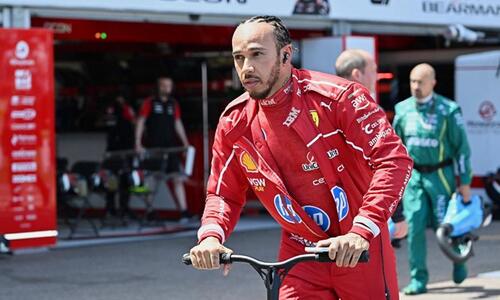 Μπέρδεψαν τον Χάμιλτον στην Ferrari, δεν κατάλαβε τι διεκδικούσε! thumb