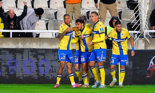 ΑΠΟΕΛ - Άρης 2-0: «Χτύπησε» στην αρχή και στο φινάλε! thumb