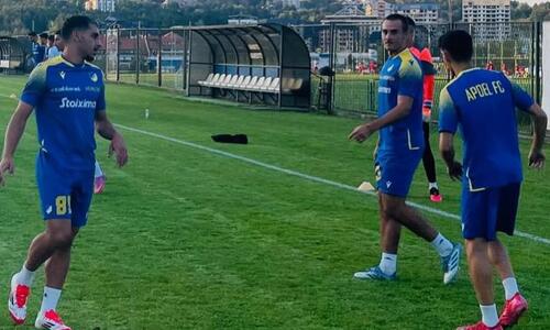 ΑΠΟΕΛ: «Έπιασαν» δουλειά στο Ζλάτιμπορ (pics) thumb