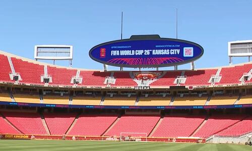 Το γήπεδο του NFL που περιμένει τον Μέσι: Το Άροουχεντ μεταμορφώθηκε για το Μουντιάλ (video)  thumb