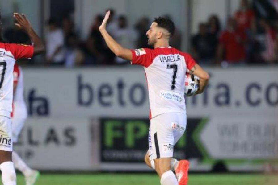 Βαρέλα: «Είμαι θετικός στον Covid-19» thumb