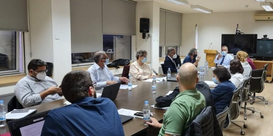 Οι εισηγήσεις των ειδικών για μέτρα –«Κλειδώνουν» στο Υπουργικό thumb