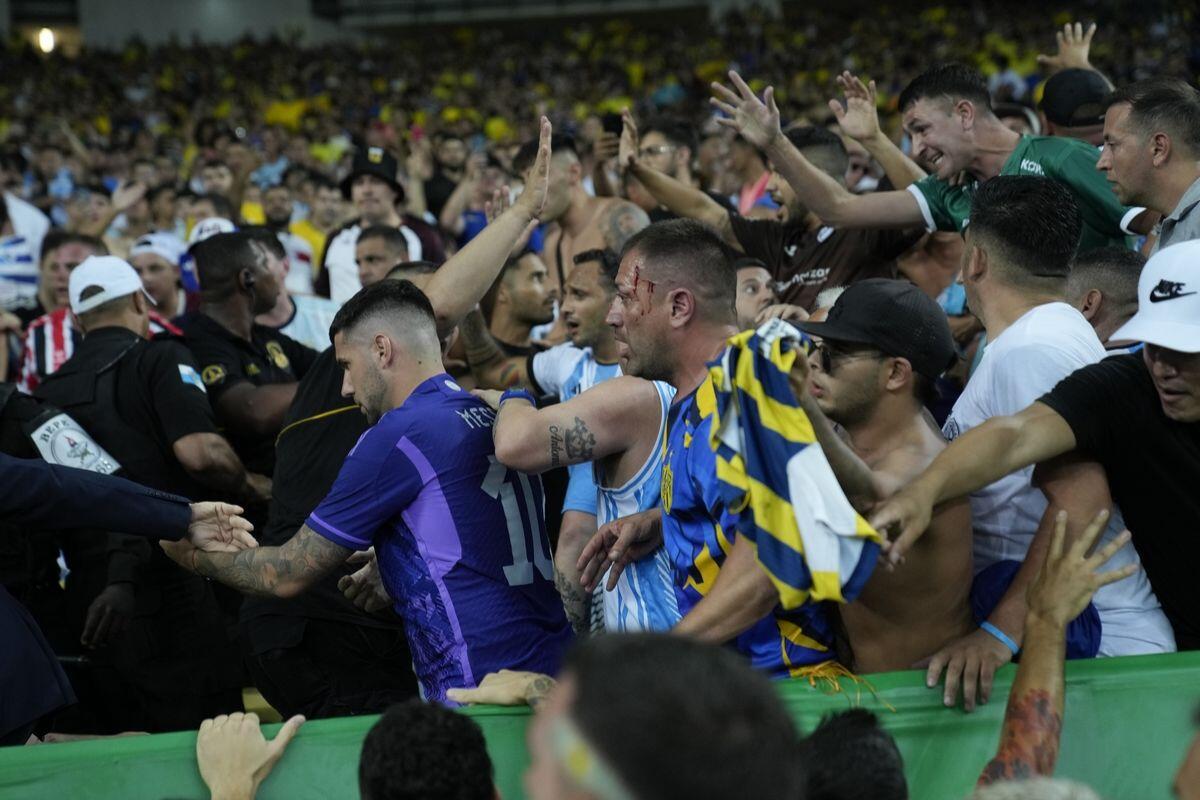 Η FIFA ξεκινάει έρευνα για τα σοβαρά επεισόδια στο Βραζιλία - Αργεντινή thumb